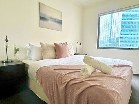 A Cozy 2B2B Apt Next To Carlton Garden W/ Parking - Holiday Sunshine Coast 0