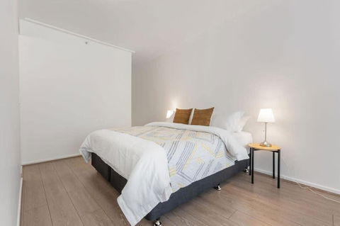 A Cozy & Modern Studio Right Next To Darling Harbour - Holiday Sunshine Coast 1