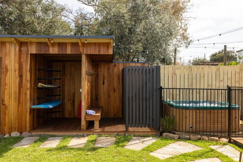 A Lazy Marlin - Sunshine Coast Tourism 0