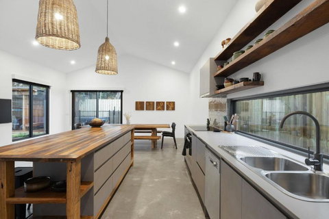 A Lazy Marlin - Sunshine Coast Tourism 1