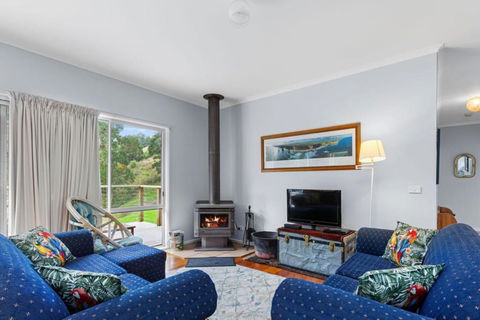 A Little Touch Of Paradise - Holiday Sunshine Coast 2