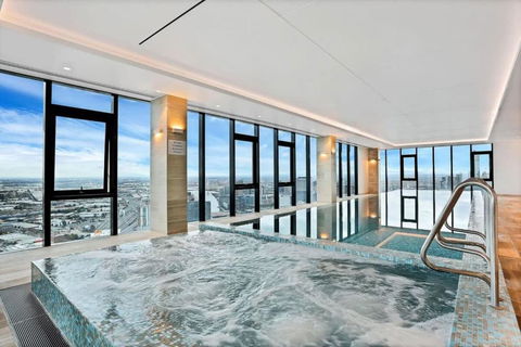 A Lux 2BR Apt With Panoramic Views, FREE Parking - Holiday Sunshine Coast 2