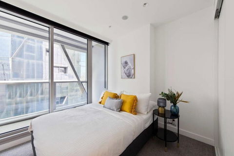 A Lux & Modern Apt Next To Southern Cross Station - Holiday Sunshine Coast 1