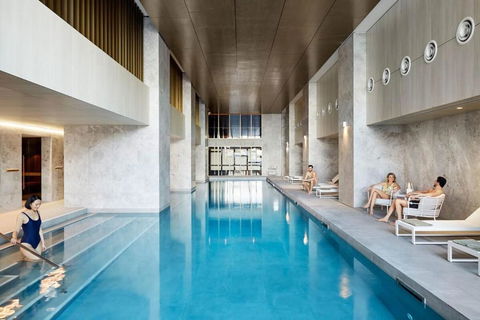 A Lux & Modern Apt Next To Southern Cross Station - Holiday Sunshine Coast 2