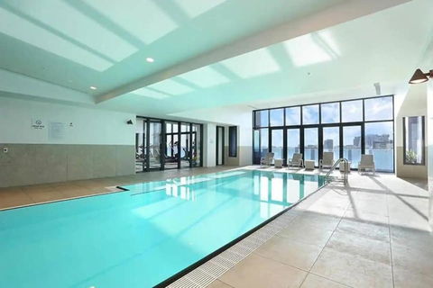 A Modern & Cozy 2BR Apartment With City Views - Holiday Sunshine Coast 2