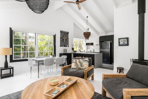 A Perfect Stay - Black Star - Holiday Sunshine Coast 1