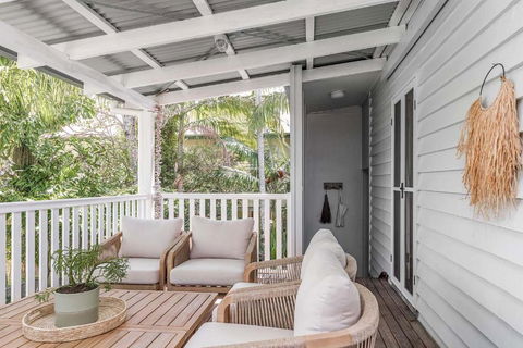 A Perfect Stay - Cape Cottage - Holiday Sunshine Coast 0
