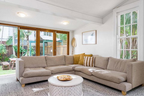 A Perfect Stay - Starr Cottage - Holiday Sunshine Coast 1