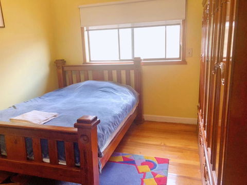 A Single Room Near The Railway Station - Holiday Sunshine Coast 2