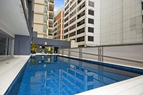 A Spacious 2BR Apt With An Amazing View Over Darling Harbour - Holiday Sunshine Coast 3