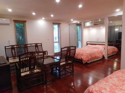 A Spacious Holiday Suite - Holiday Sunshine Coast 4