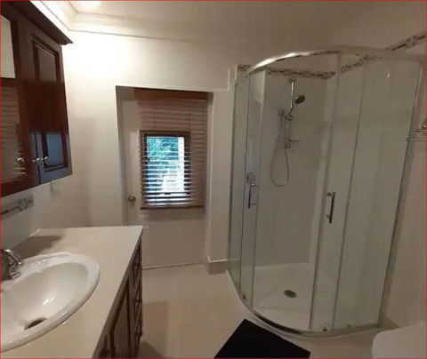 A Spacious Holiday Suite - Holiday Sunshine Coast 2