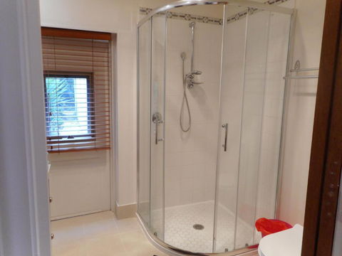 A Spacious Holiday Suite - Holiday Sunshine Coast 1
