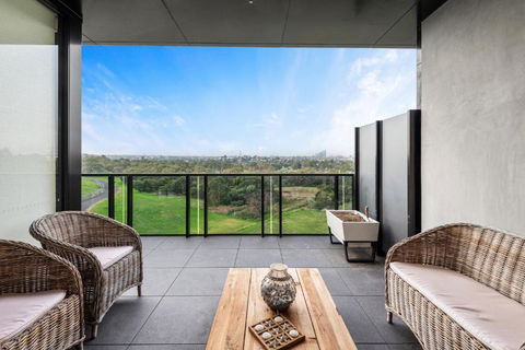 A Taste Of Paradise In Inner City Suburbia - Holiday Sunshine Coast 4