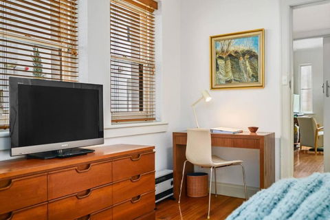 A1 Art Deco 2 Bedroom Apt Sleeps 5 Nimmo1 - Holiday Sunshine Coast 4