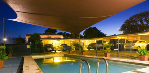 A & A Motel - Sunshine Coast Tourism 0