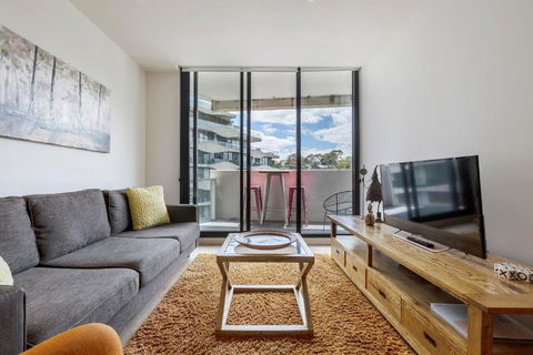 Abbotsford Short Stay Luxury Style & Location - Holiday Sunshine Coast 0