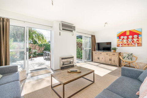 Abbys Beach Villa - Holiday Sunshine Coast 2