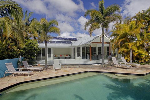 A Perfect Stay - Abode At Byron - Holiday Sunshine Coast 0