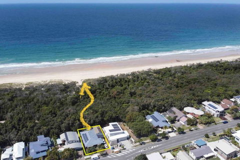 Absolute Beach Front Home -Dogs, Surf, Relax, Bush - Sunshine Coast Tourism 0