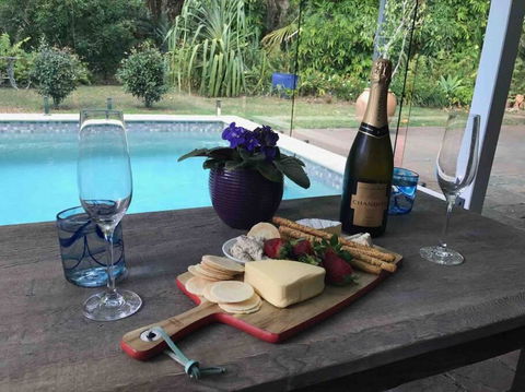 Absolute Beach Front Home -Dogs, Surf, Relax, Bush - Sunshine Coast Tourism 3