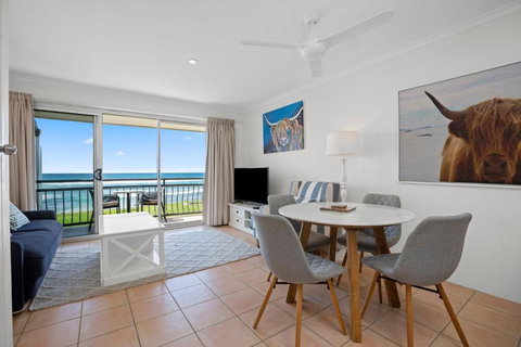 Absolute Beachfront Apartment 9T - Holiday Sunshine Coast 0