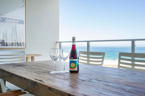 Absolute Kirra By EcoTime - Holiday Sunshine Coast 3