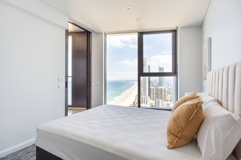 Absolute Oceanview BeachFront 2BR Apt - Holiday Sunshine Coast 1