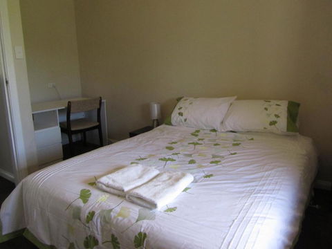 Acacia Cottage - Holiday Sunshine Coast 1