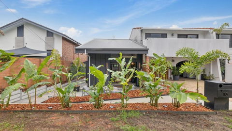 Accessible With Style! Sleeps 4, Pet - Friendly - Holiday Sunshine Coast 2