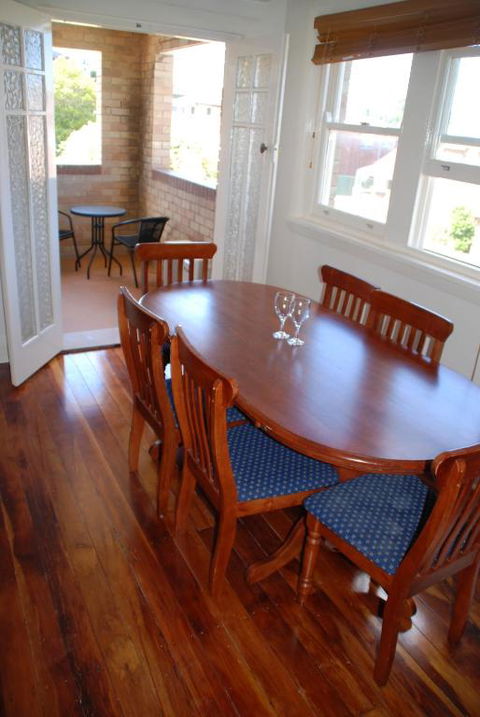 Accommodation Sydney Rockdale - 2 Bedroom Pet Friendly Budget Apartments With Balconies - Holiday Sunshine Coast 0