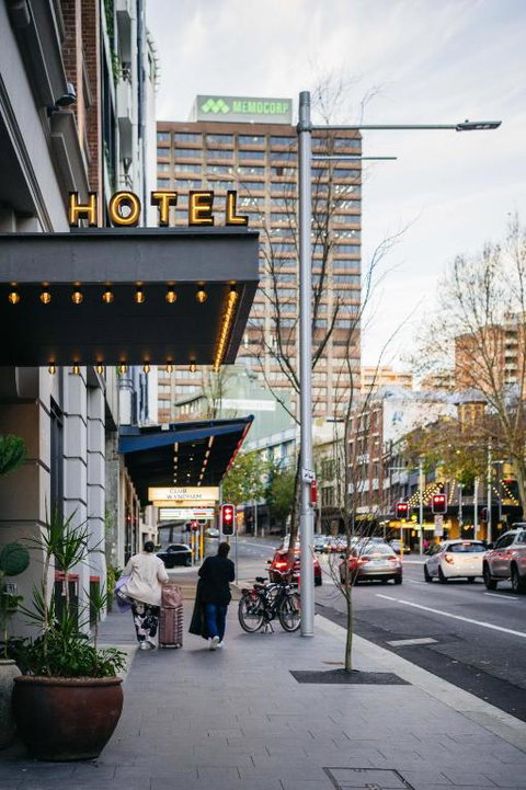 Ace Hotel Sydney - Sunshine Coast Tourism 3