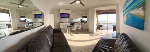 Acushla Accommodation Esplanade Living Self Check-In Self Check-Out - Holiday Sunshine Coast 3