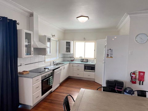 Adacos 19 On Sturt - Bring Your Own Linen - Holiday Sunshine Coast 4