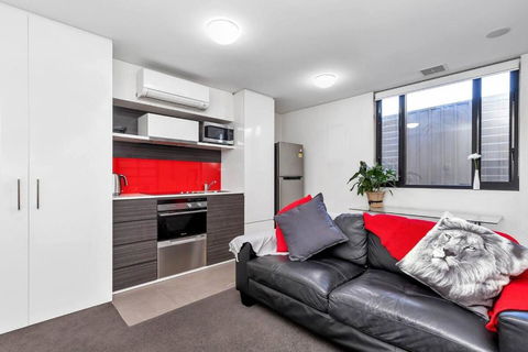 Adelaide CBD, East End Delight! Wifi, Central, Cafe - Holiday Sunshine Coast 4