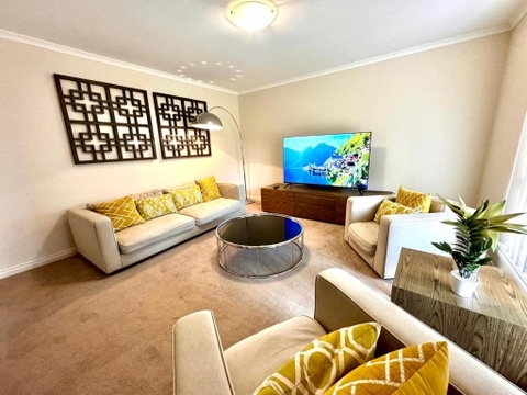 Adelaide Hills 4 Bed Home Near Hahndorf Mt Barker - Sunshine Coast Tourism 0