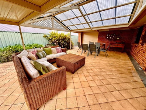 Adelaide Hills 4 Bed Home Near Hahndorf Mt Barker - Sunshine Coast Tourism 3