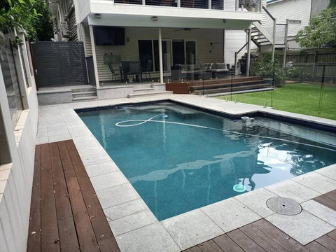Adorable Private 2 Bedroom Guest Suite + Pool - Sunshine Coast Tourism 4