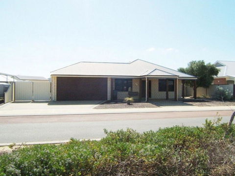 Adriana Retreat - Holiday Sunshine Coast 0