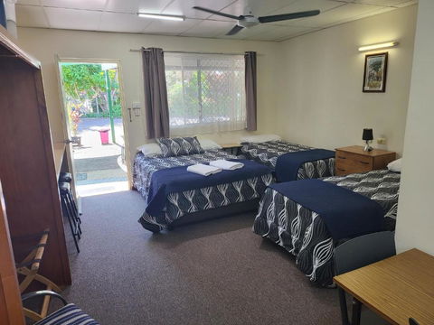Affordable Gold City Motel - Holiday Sunshine Coast 1