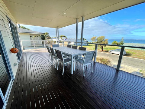 Africaine Voyage - Holiday Sunshine Coast 2