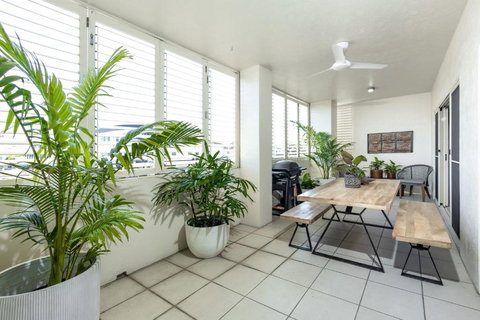 Afternoon Delight - Sunshine Coast Tourism 3