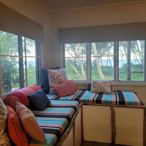 Absolute Beachfront Cottage - Holiday Sunshine Coast 3