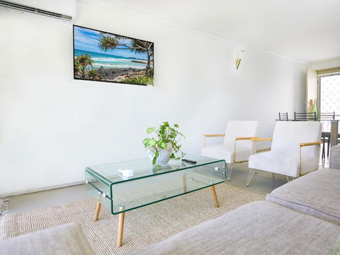 Affordable Accommodation In The Heart Of Surfers Paradise - Holiday Sunshine Coast 1