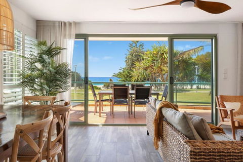 A Perfect Stay - Apartment 3 Surfside - Holiday Sunshine Coast 0