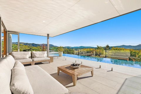 A Perfect Stay - The Springs - Holiday Sunshine Coast 1
