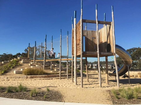 Aircabin - Denham Court - Modern - 4 Beds House - Holiday Sunshine Coast 4