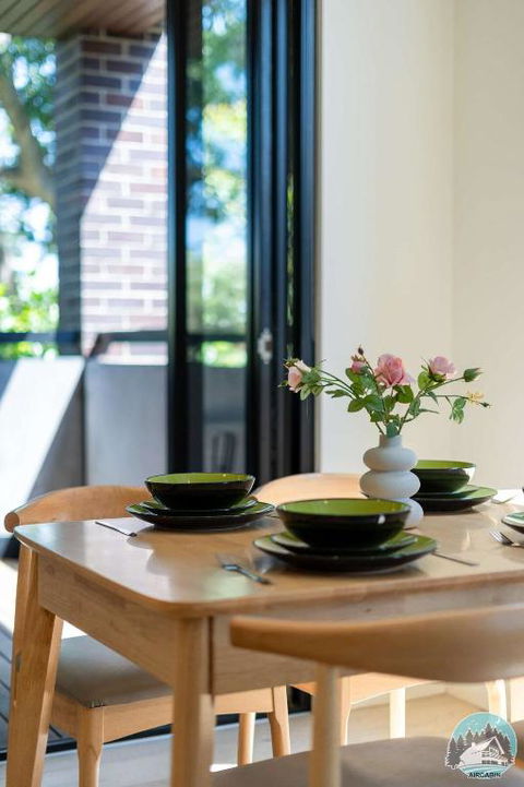Aircabin - Five Dock - Stylish 2-Bed Apt Near Bay - Holiday Sunshine Coast 4