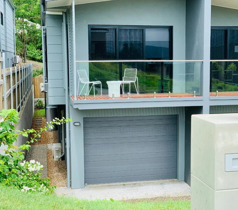 AIRLIE BEACH Delight. Hop, Skip Jump To Everything - Holiday Sunshine Coast 1