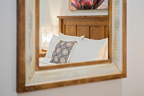 Airlie Guest House - Sunshine Coast Tourism 3